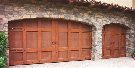 Choosing the Right Material for Your Garage Door in Buckeye, AZ